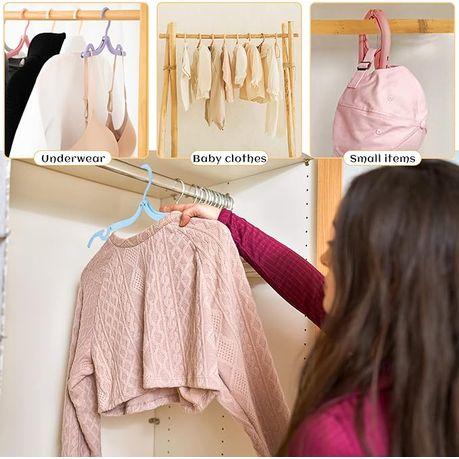 12 Piece Portable Folding Travel Hangers with 8 Pegs - Image 6